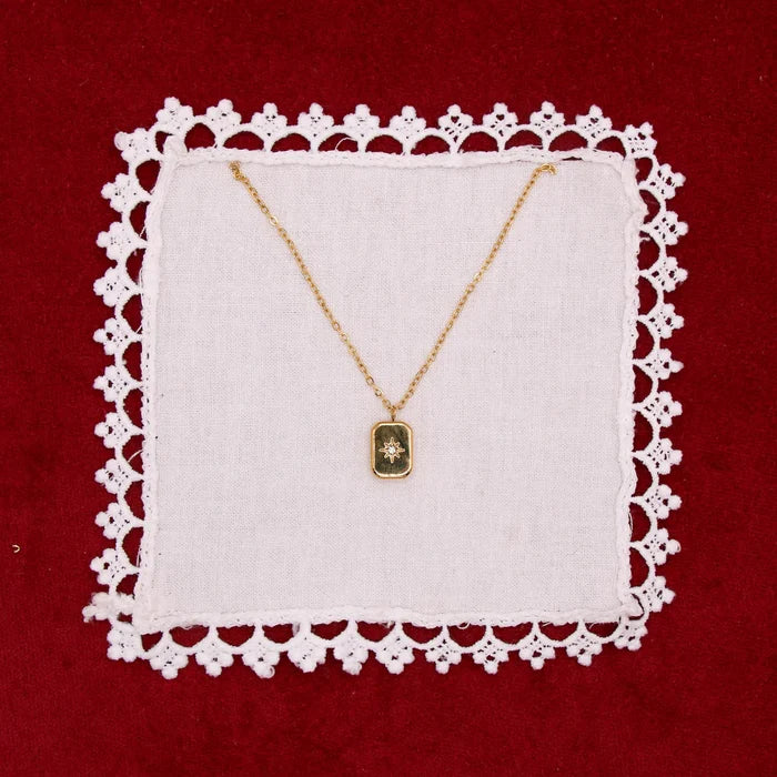 Clementine Necklace