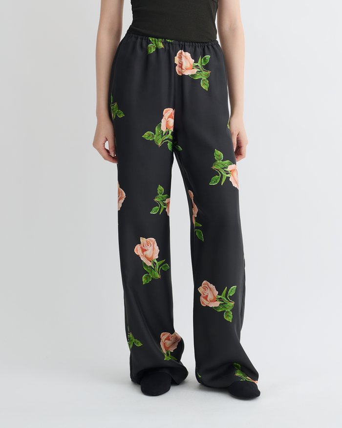 Arvenn - Printed Silk Twill Pants - Off Black/Roses