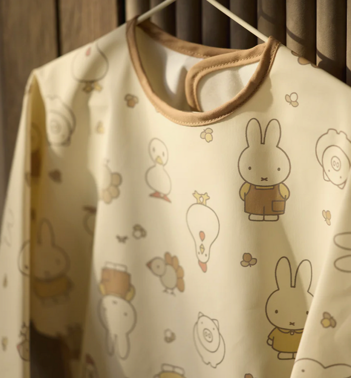 Bavoir à manches | Miffy Family Farm