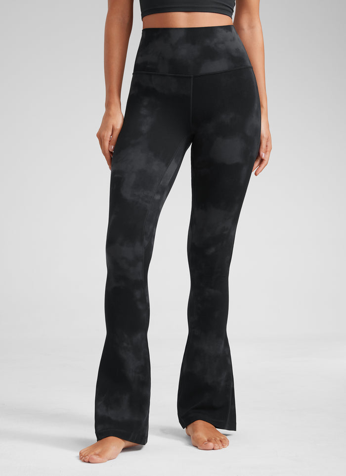 CRZ YOGA Women  Butterluxe High Waist Pockets Mini Flared Leggings 32" Black Tie Dye Flowers