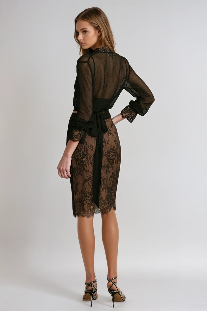 Dario V Neck Lace Skirt Set In Black