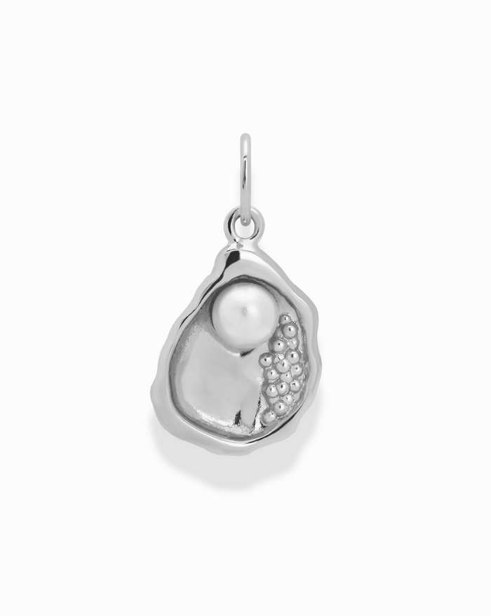 Delta Oyster Charm - Mod + Jo - Jewelry built to last, advanced plating technology