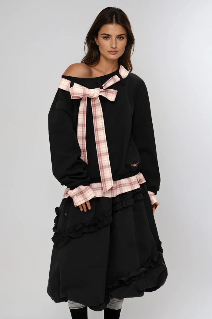 Derrick Asymmetric Bow Grid Top In Black