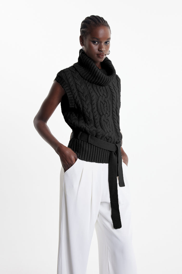 Ekkehard Funnel Neck Sleeveless Top In Black