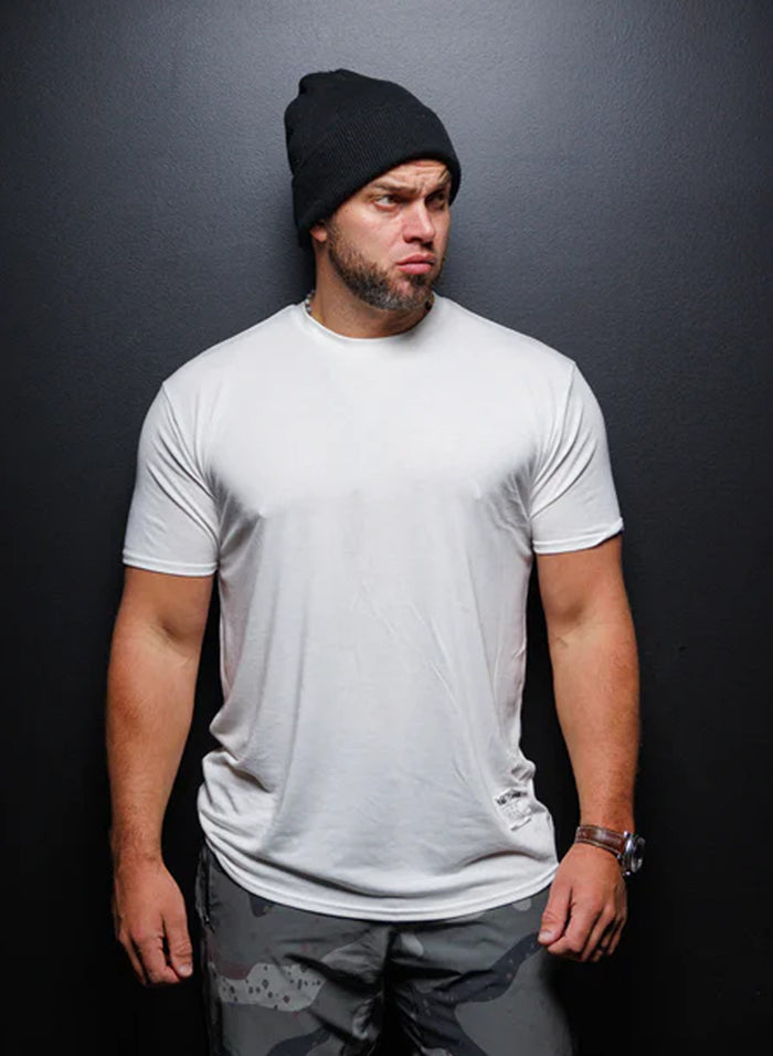 ESSENTIAL WHITE TEE