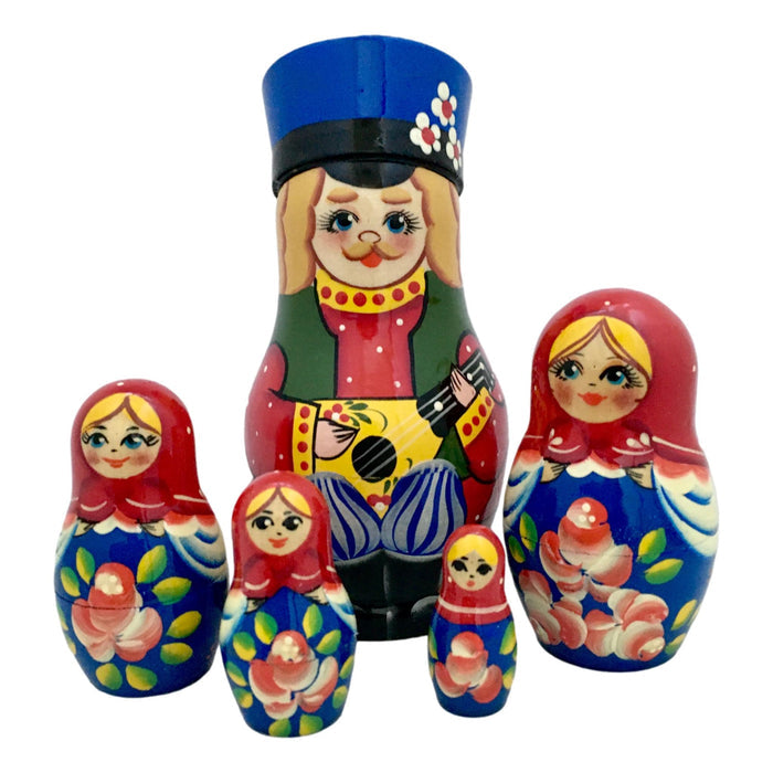Russian family nesting dolls