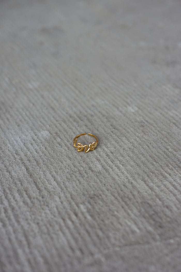 Golden Jaye Ring