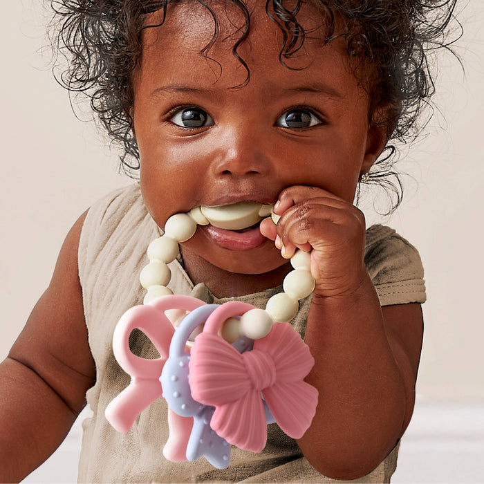Itzy Trio Bow Teether - Wee Bee Baby Boutique