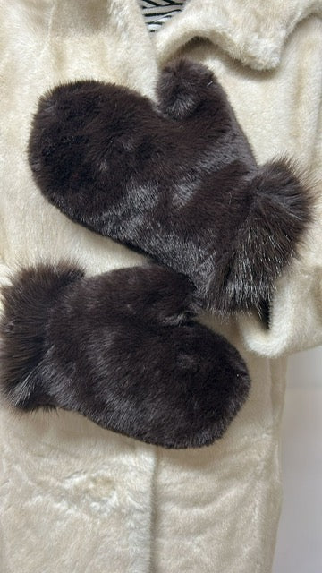 Jessie Mittens