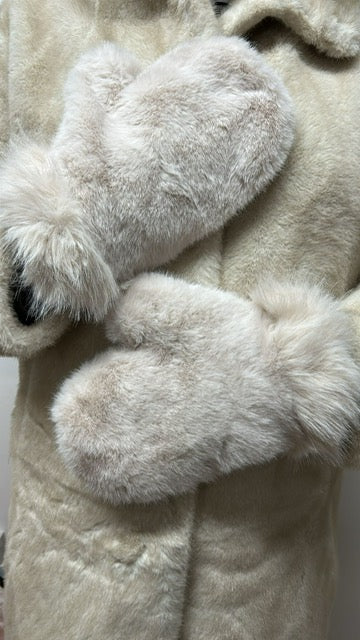 Jessie Mittens