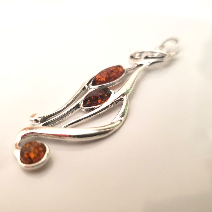amber cat tail pendant