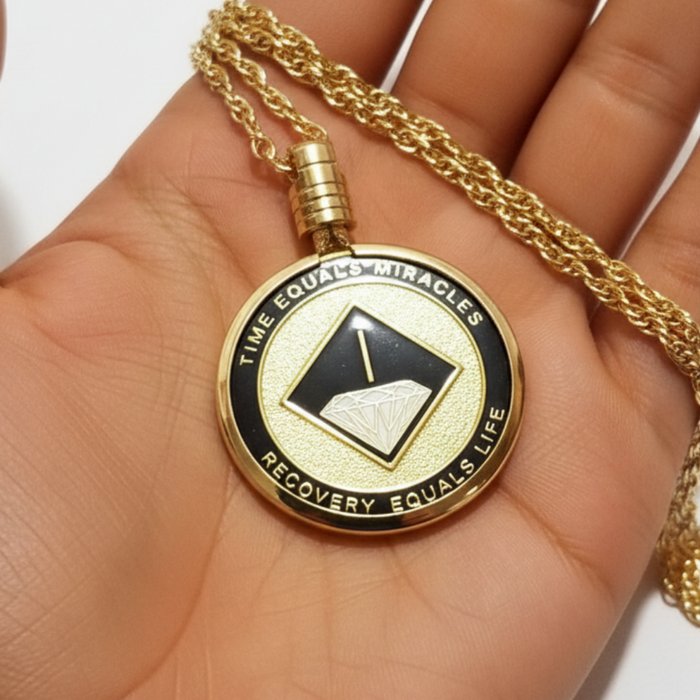mhkt- Necklace Medallion Holder