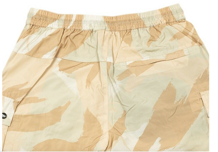 PAPER PLANE SHORT - PARACHUTE DESSERT - Clique Apparel