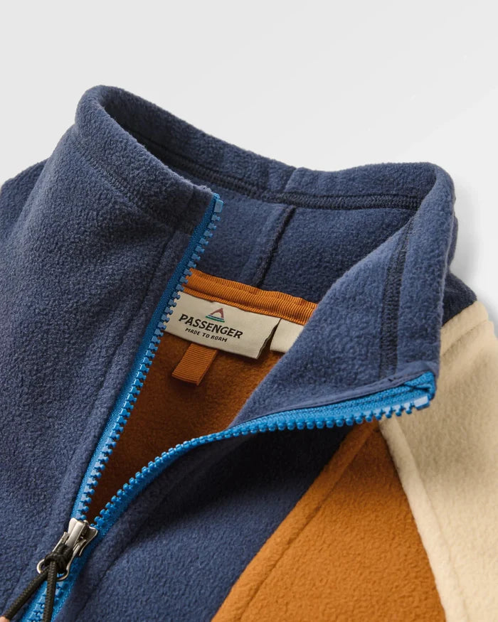 Passenger Women's Jazz Polar Fleece
