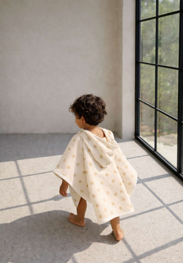 Poncho | Blush Dots