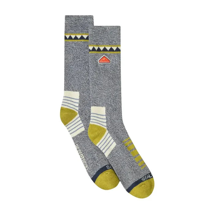Pair of Sealskinz Kimberley mid calf bamboo hiking socks in green colour laid side by side