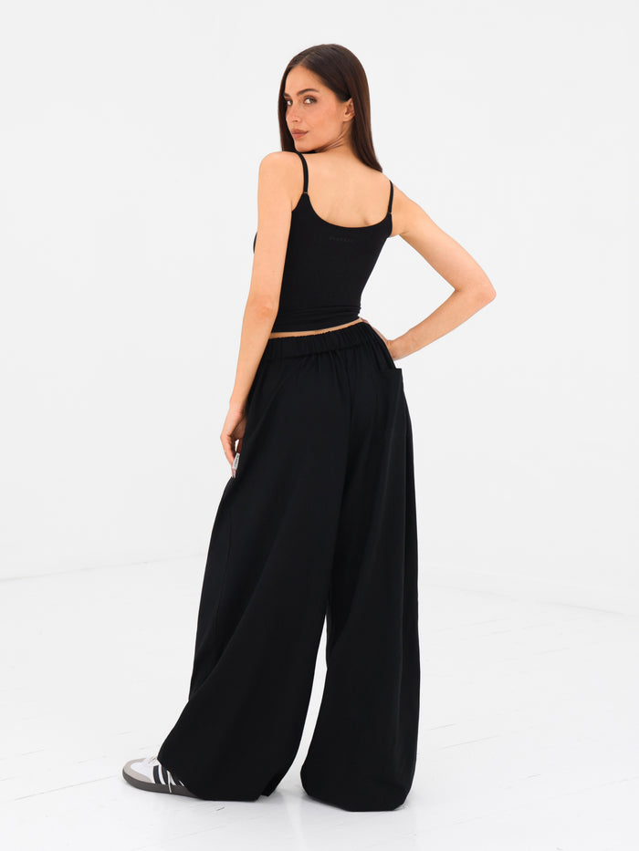 Solea Built-in-Bra Cami Top - Black