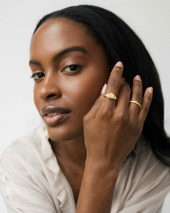 Tessa Signet Ring