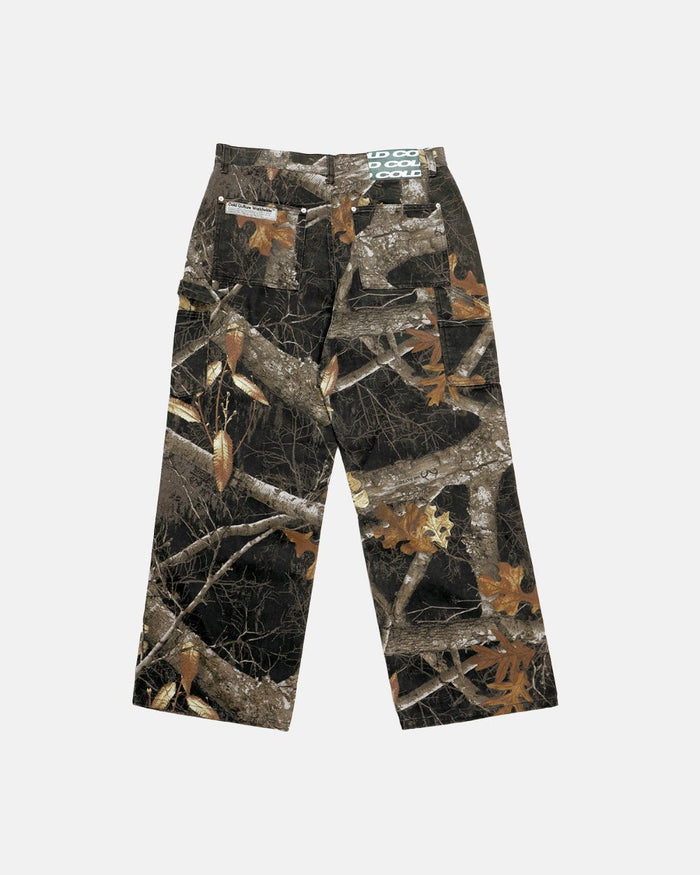 V1 CARPENTER PANTS REALTREE BLACK - black realtree camo carpenter pants, back view - Cold Culture