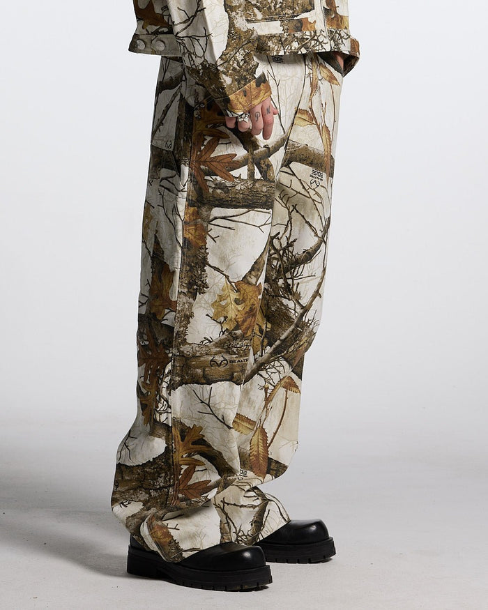 V1 CARPENTER PANTS REALTREE WHITE - white realtree camo carpenter pants, side view - Cold Culture #man
