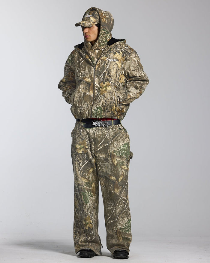 V1 CARPENTER PANTS REALTREE - realtree camo carpenter pants, front view on male model - Cold Culture #man