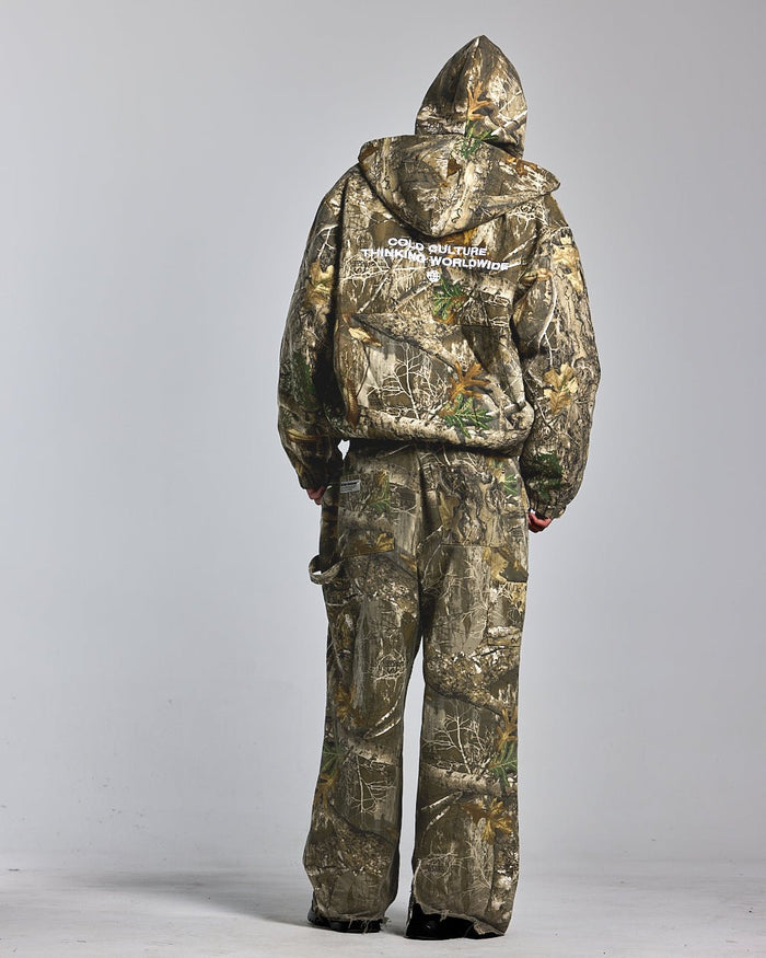 V1 CARPENTER PANTS REALTREE - realtree camo carpenter pants, back view on male model - Cold Culture #man